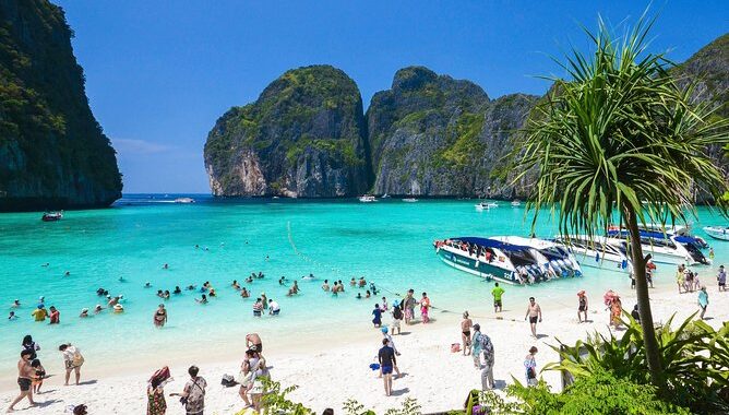 Phi Phi Island Tour: Complete Travel Guide for an Unforgettable Thai Adventure
